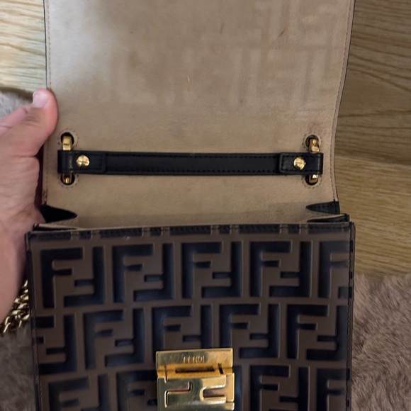 Fendi Black/brown Zucca Embossed Leather Small Kan U Shoulder Bag - Picture 9 of 15